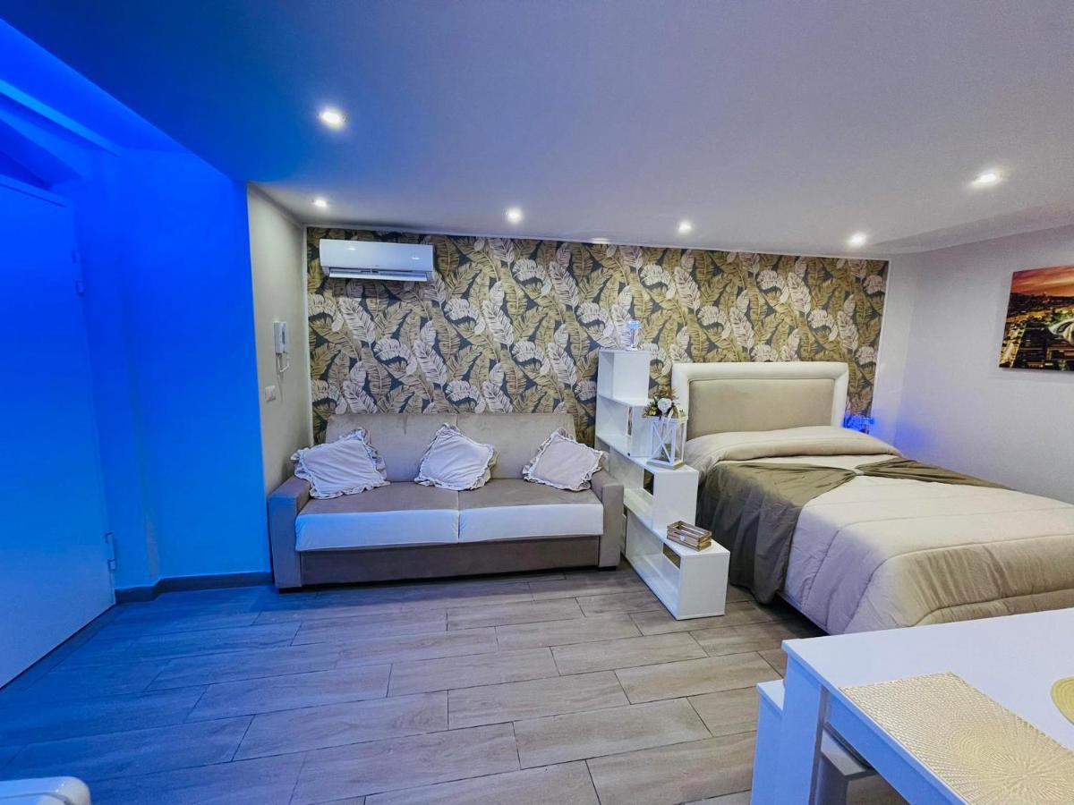 La Dimora Dei Sogni Sedil Capuano Home Suite Naples Exterior photo