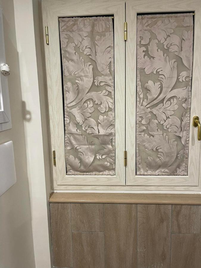 La Dimora Dei Sogni Sedil Capuano Home Suite Naples Exterior photo
