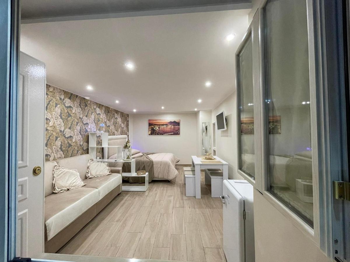 La Dimora Dei Sogni Sedil Capuano Home Suite Naples Exterior photo