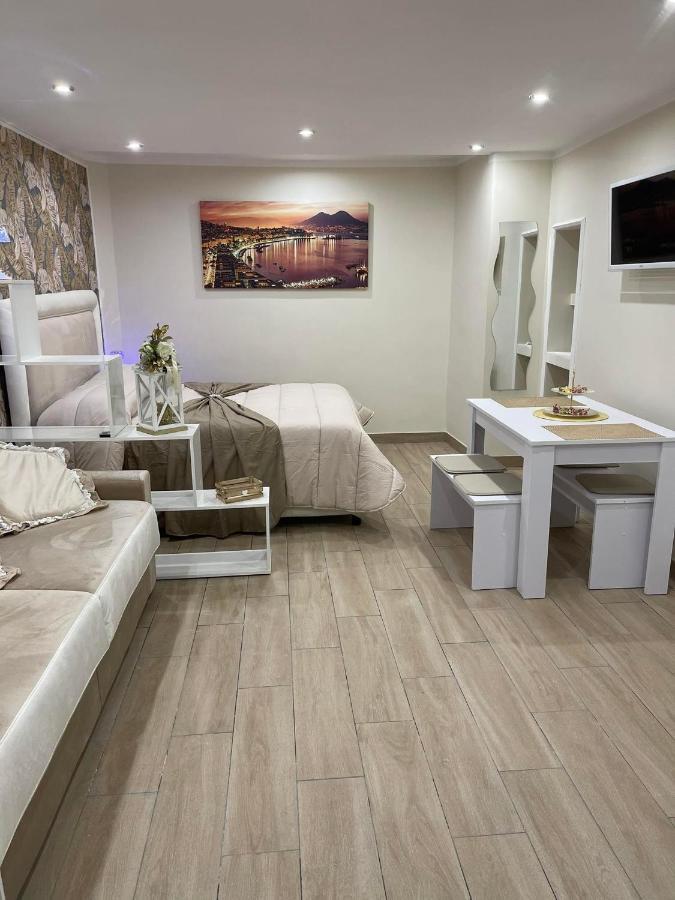 La Dimora Dei Sogni Sedil Capuano Home Suite Naples Exterior photo
